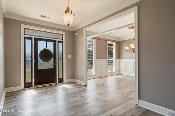 $635,000 | 5137 Meadow Pointe Drive, Southaven, MS 38672