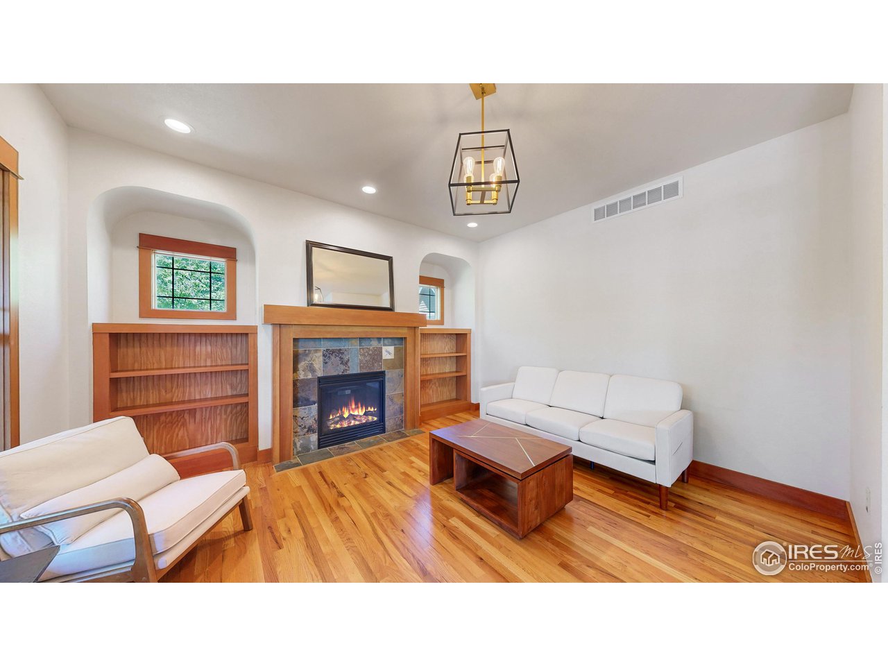 1338 Bennett Road Fort Collins, CO 80521 - Photo 4 of 40 Living Room