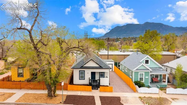 $300,000 | 121 West Fountain Boulevard, Colorado Springs, CO 80903