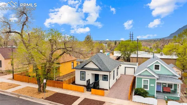 $300,000 | 121 West Fountain Boulevard, Colorado Springs, CO 80903