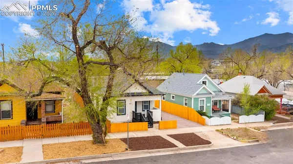 $300,000 | 121 West Fountain Boulevard, Colorado Springs, CO 80903