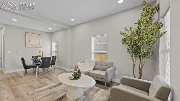 $300,000 | 121 West Fountain Boulevard, Colorado Springs, CO 80903