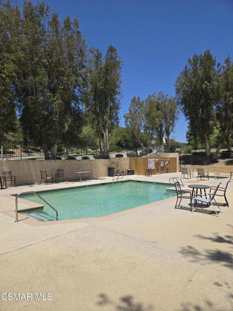 2762 Erringer Road, Unit 15 Simi Valley, CA 93065 - Photo 3 of 12