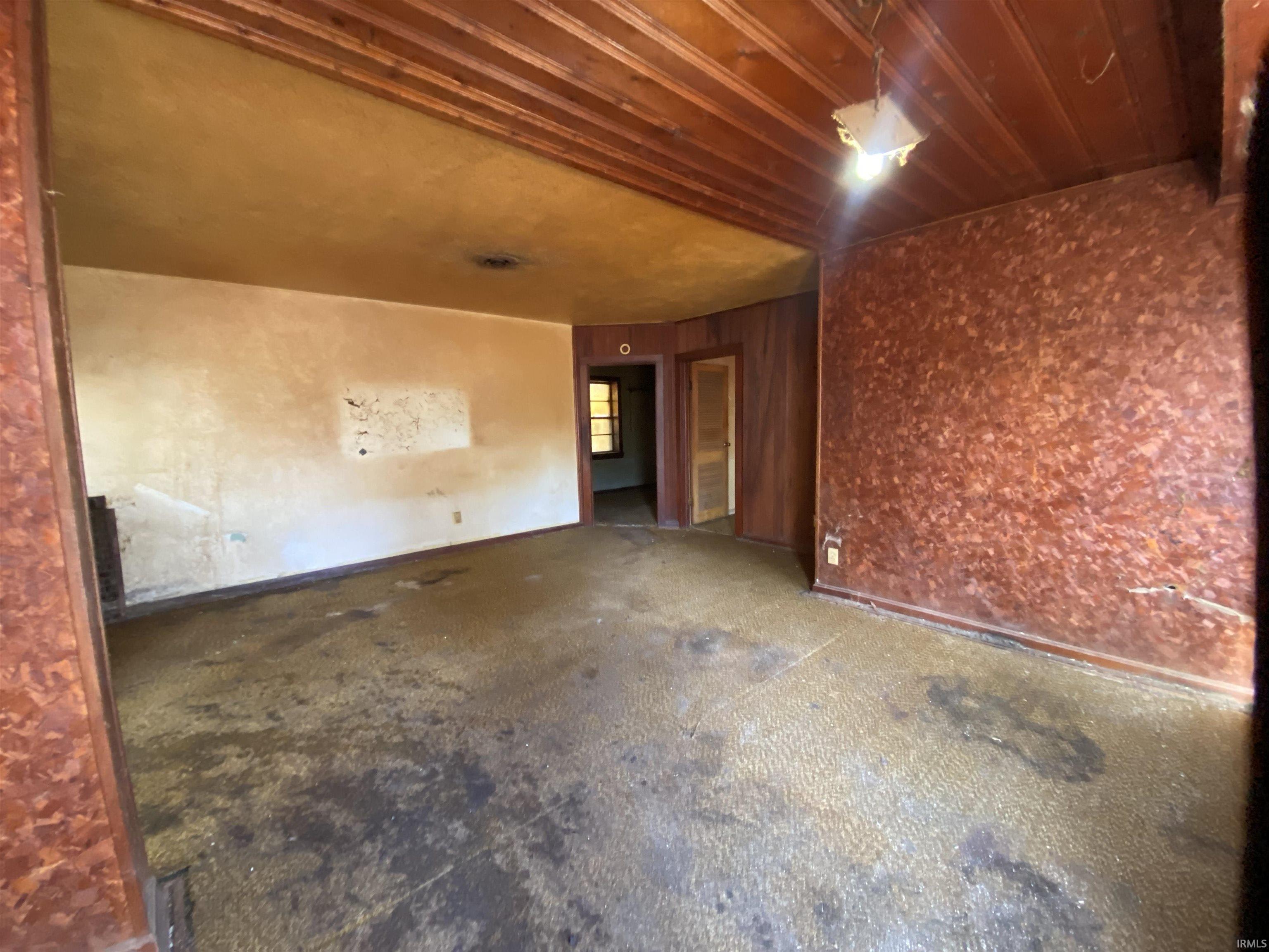 2524 Diefenbach Road Evansville, IN 47720 - Photo 2 of 13
