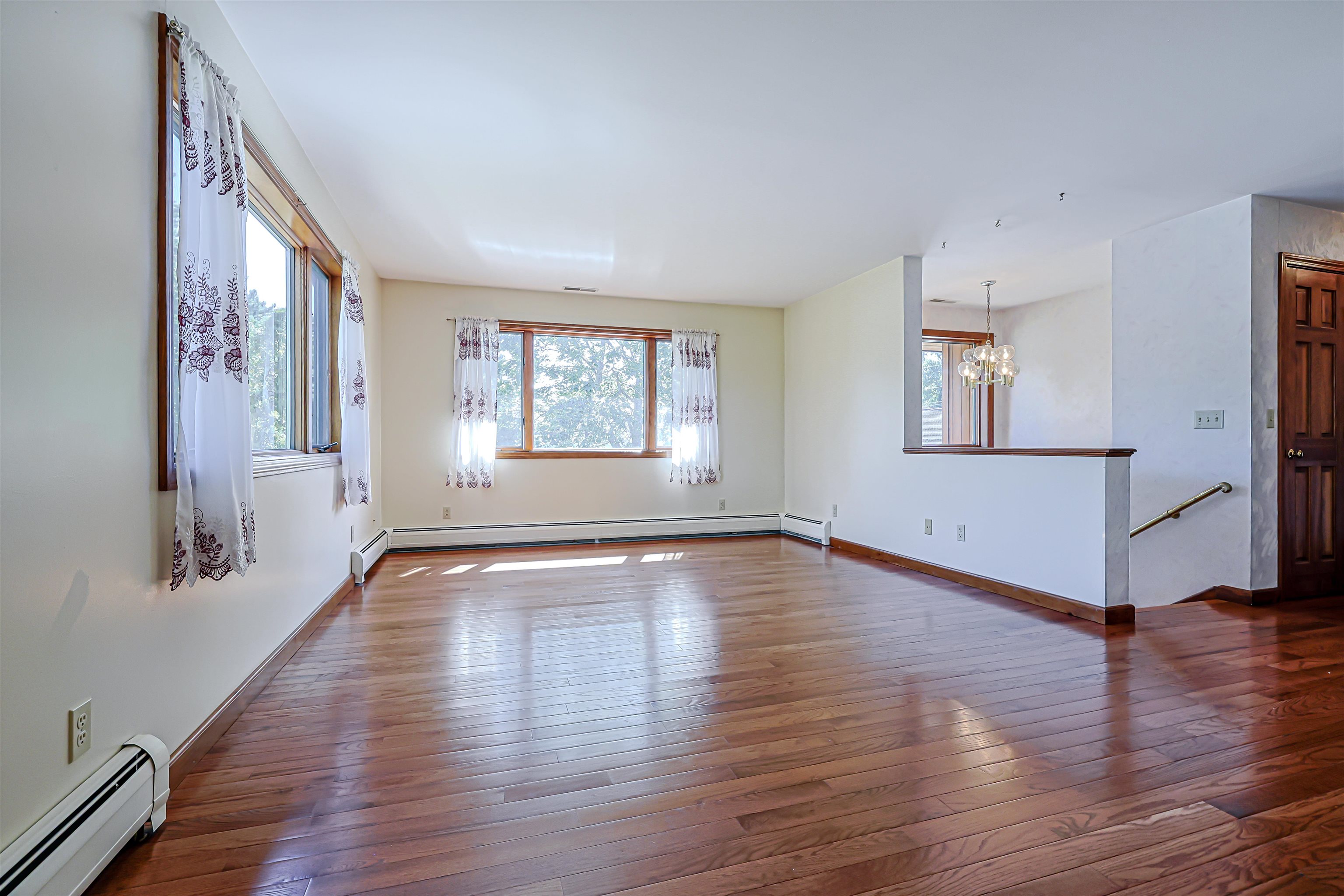 19 Brooks Road Seabrook, NH 03874 - Photo 4 of 38 Gallery Image 4