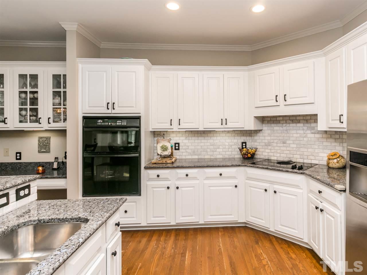 12423 Canolder Street Raleigh, NC 27614 - Photo 7 of 25 Beveled Subway Tile Backsplash