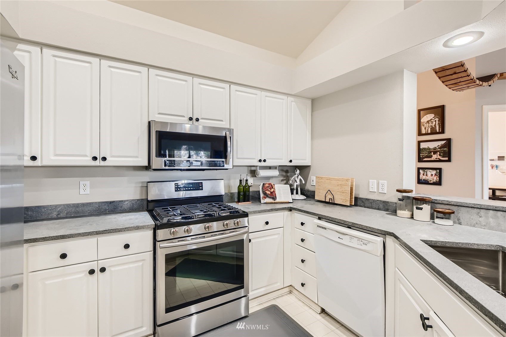 710 228th Street Southwest, Unit N201 Bothell, WA 98021 - Photo 10 of 24 Gallery Image 10