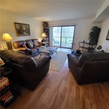 $307,500 | 650 East Greenwich Avenue, Unit 3108, West Warwick, RI 02893