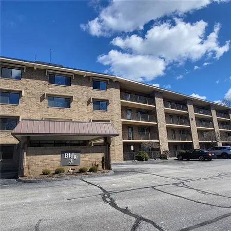 $307,500 | 650 East Greenwich Avenue, Unit 3108, West Warwick, RI 02893