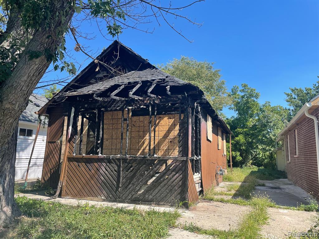 6422 Heyden Detroit, MI 48228 - Photo 1 of 1