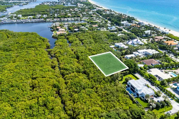 $2,450,000 | 4 Whitney Way, Ocean Ridge, FL 33435