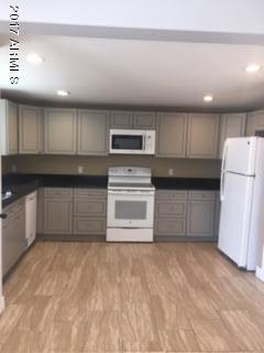 3211 West Monte Vista Road Phoenix, AZ 85009 - Photo 5 of 23 IMG_2026