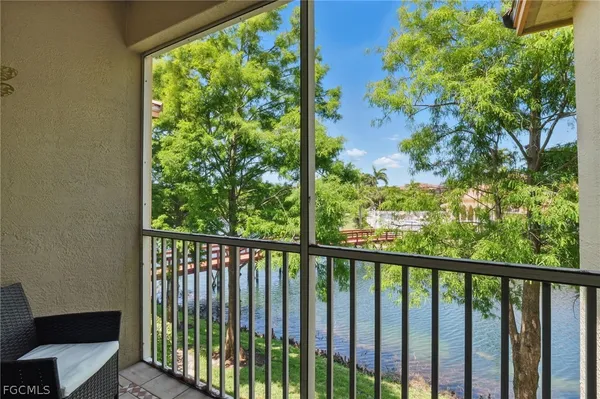 $1,400 | 15430 Bellamar Circle, Unit 3023, Fort Myers, FL 33908