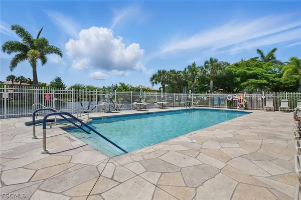 $1,400 | 15430 Bellamar Circle, Unit 3023, Fort Myers, FL 33908