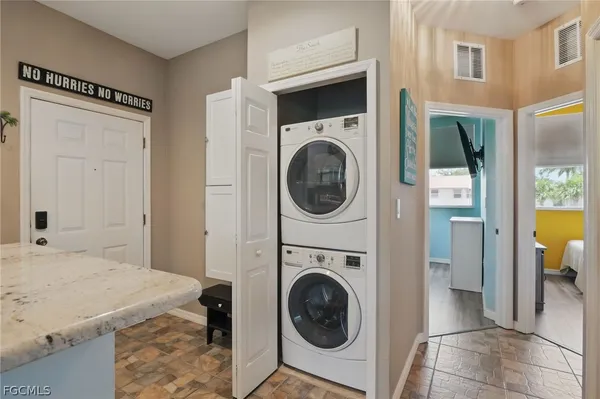 $1,400 | 15430 Bellamar Circle, Unit 3023, Fort Myers, FL 33908