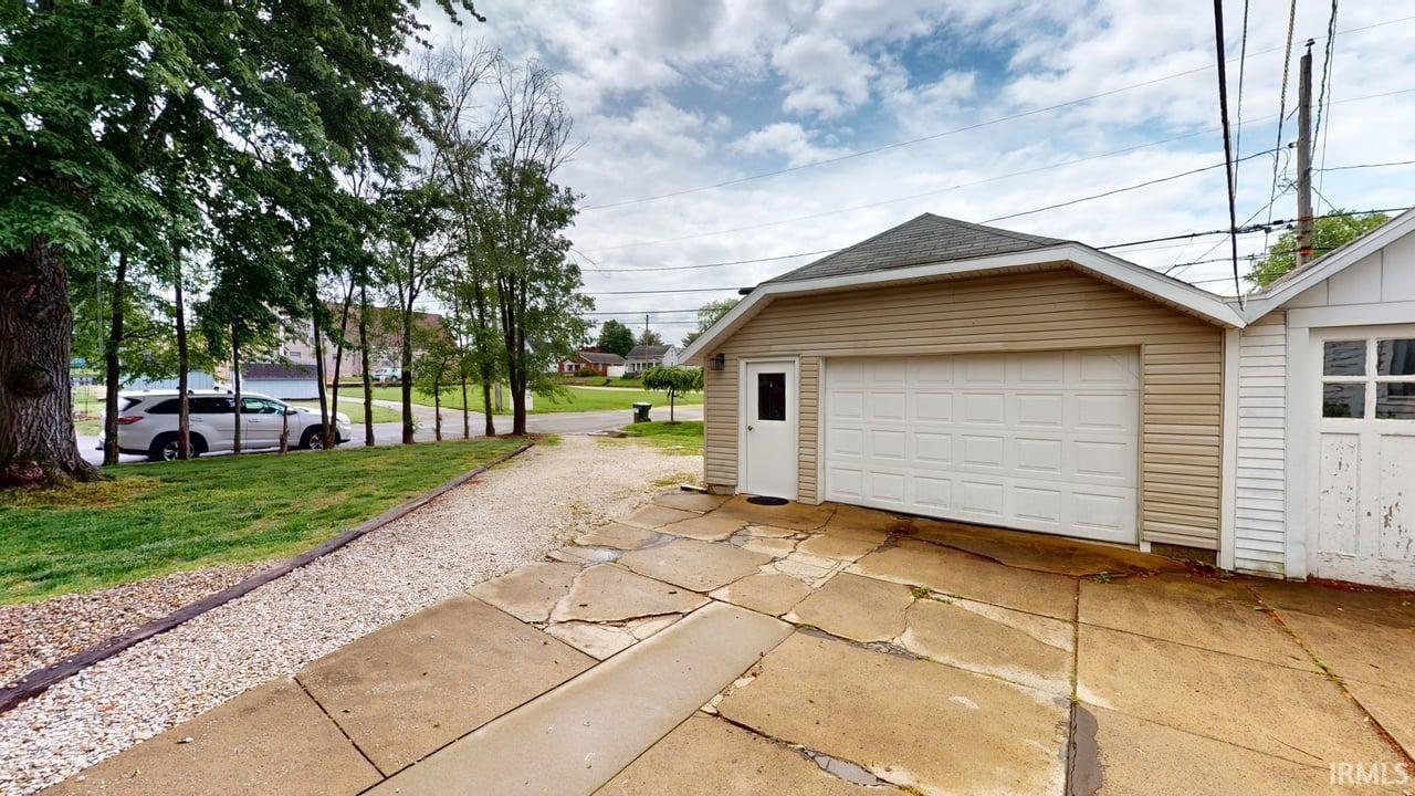 401 West 9th Street Jasper, IN 47546 - Photo 23 of 24 Gallery Image 23