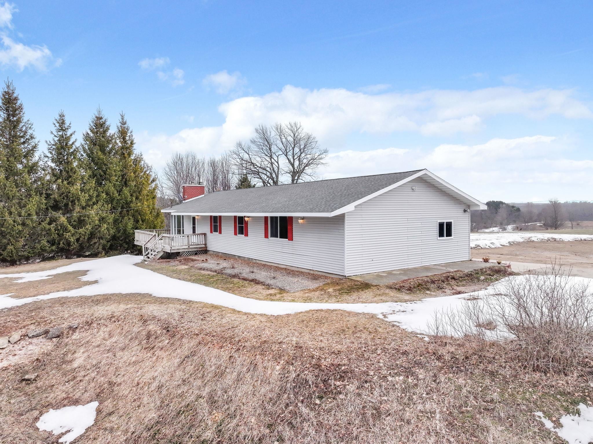 3800 North 13 Road Mesick, MI 49668 - Photo 1 of 70