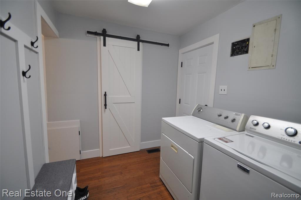 1070 Avon Manor Road Rochester Hills, MI 48307 - Photo 16 of 21