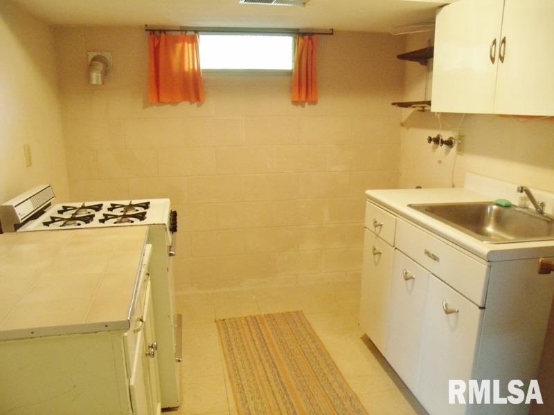 108 Spring Creek Terrace Washington, IL 61571 - Photo 21 of 33