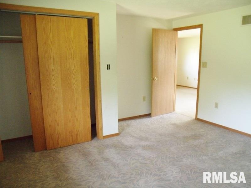 108 Spring Creek Terrace Washington, IL 61571 - Photo 31 of 33