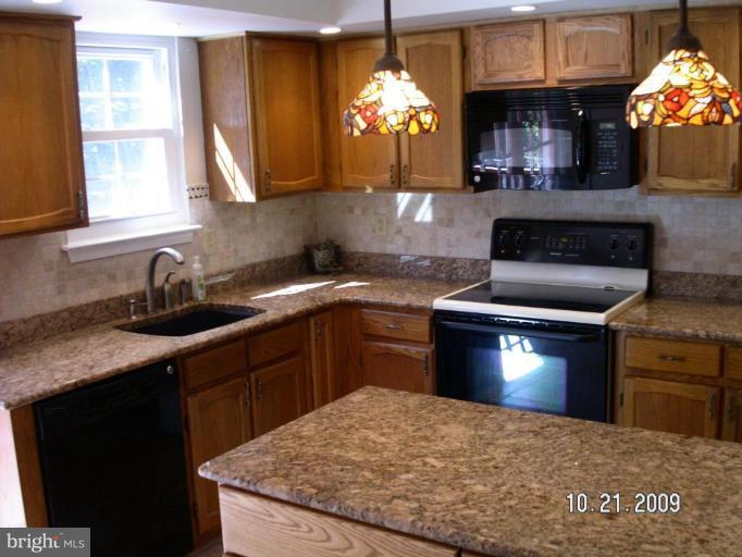 24412 Fossen Road Damascus, MD 20872 - Photo 3 of 20 Kitchen #2
