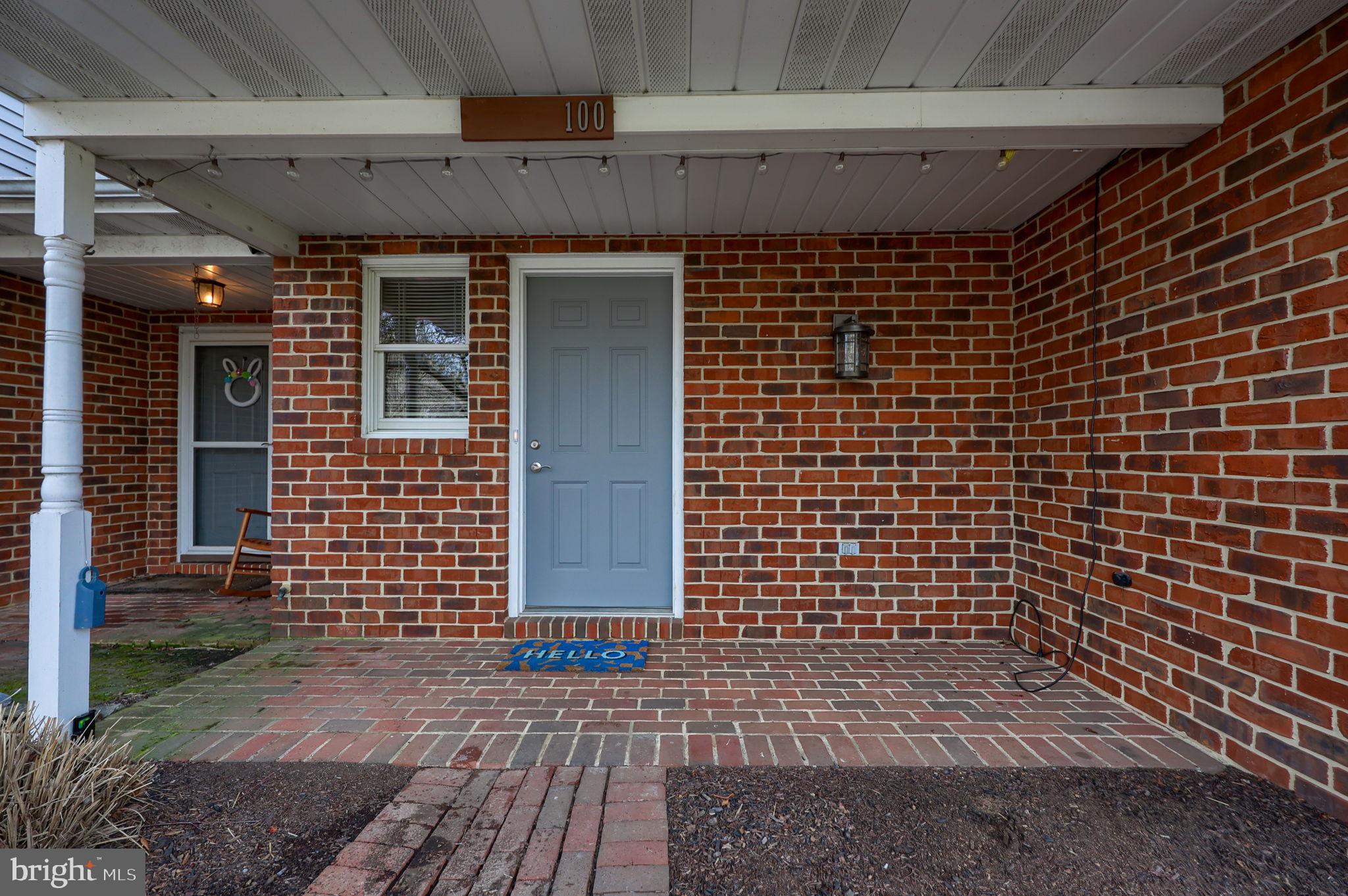 100 Pepperton Court Lititz, PA 17543 - Photo 2 of 43