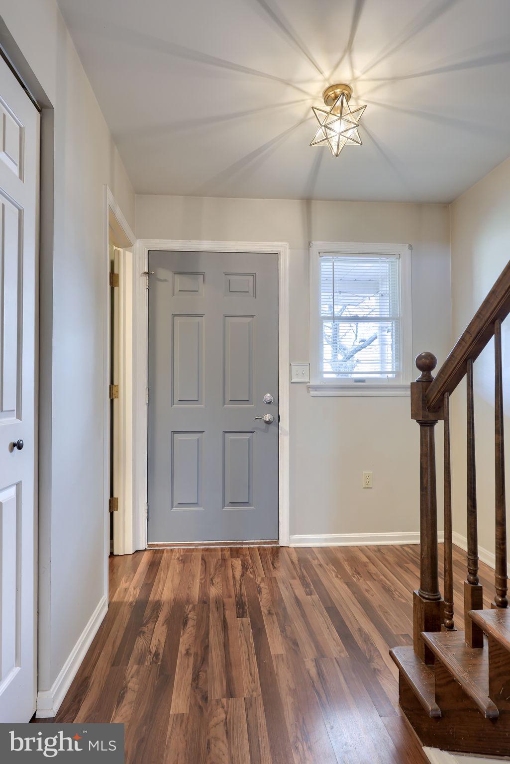 100 Pepperton Court Lititz, PA 17543 - Photo 3 of 43