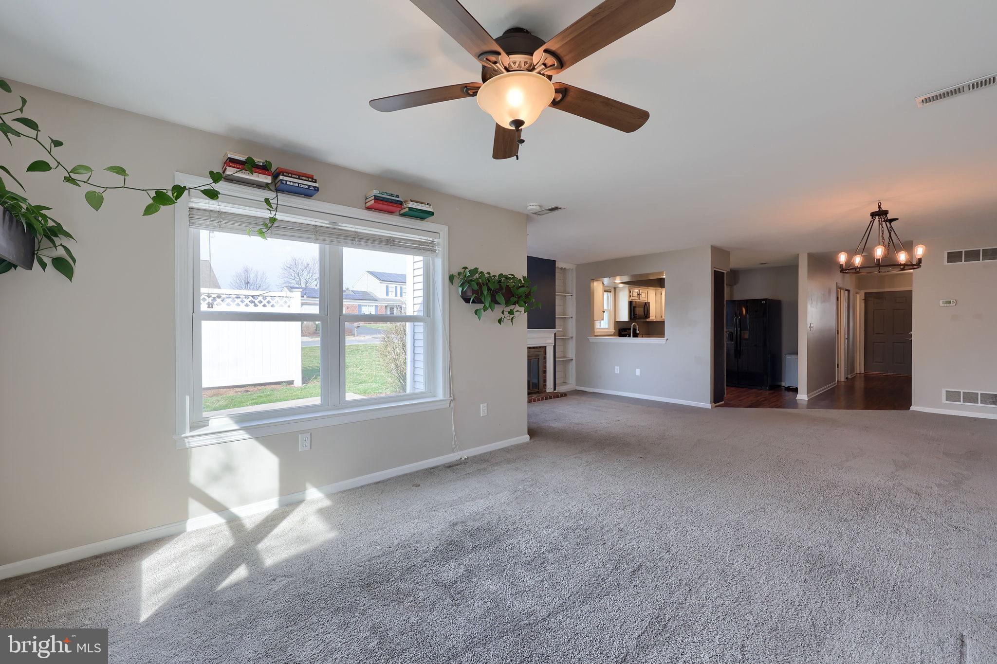 100 Pepperton Court Lititz, PA 17543 - Photo 5 of 43