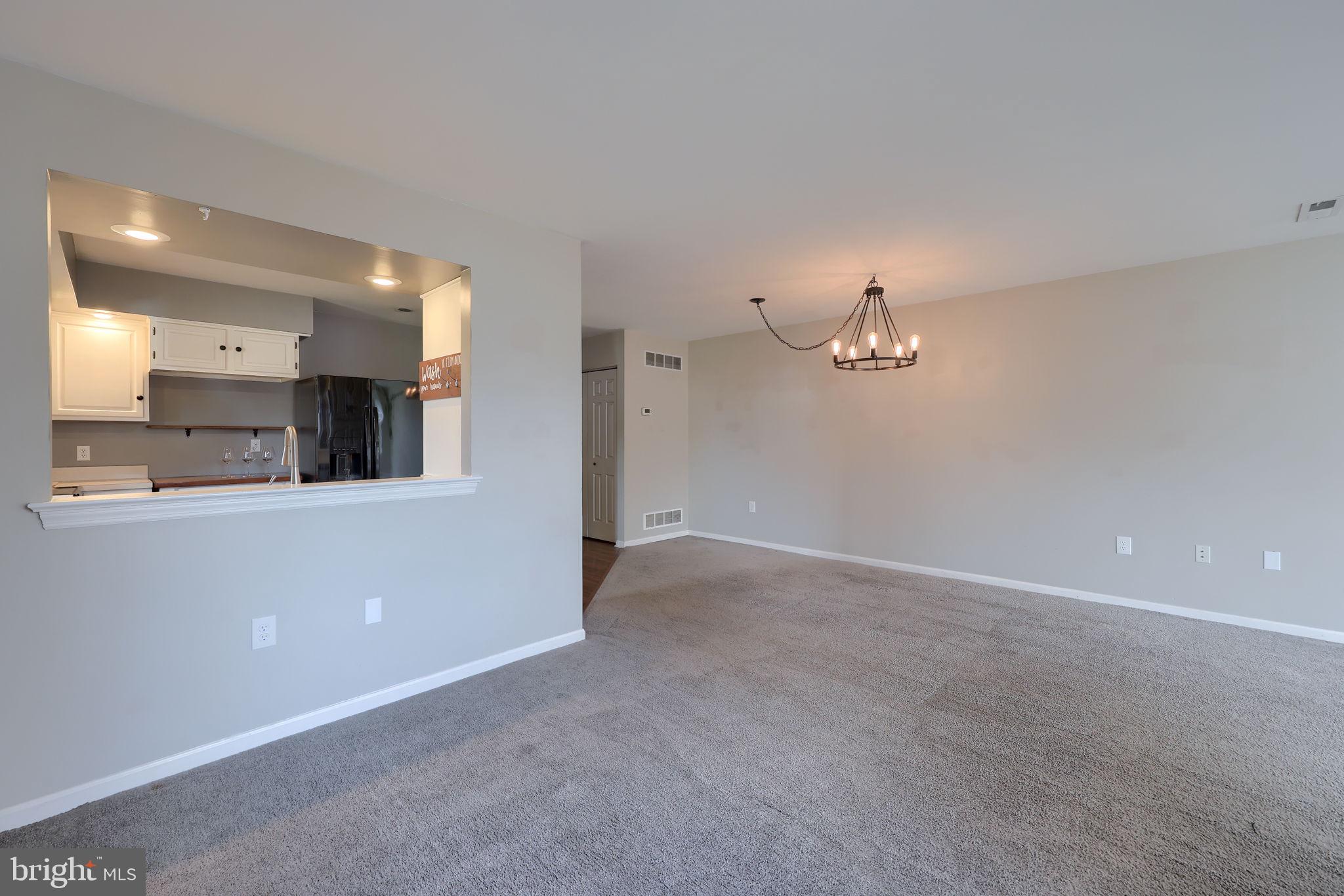 100 Pepperton Court Lititz, PA 17543 - Photo 8 of 43