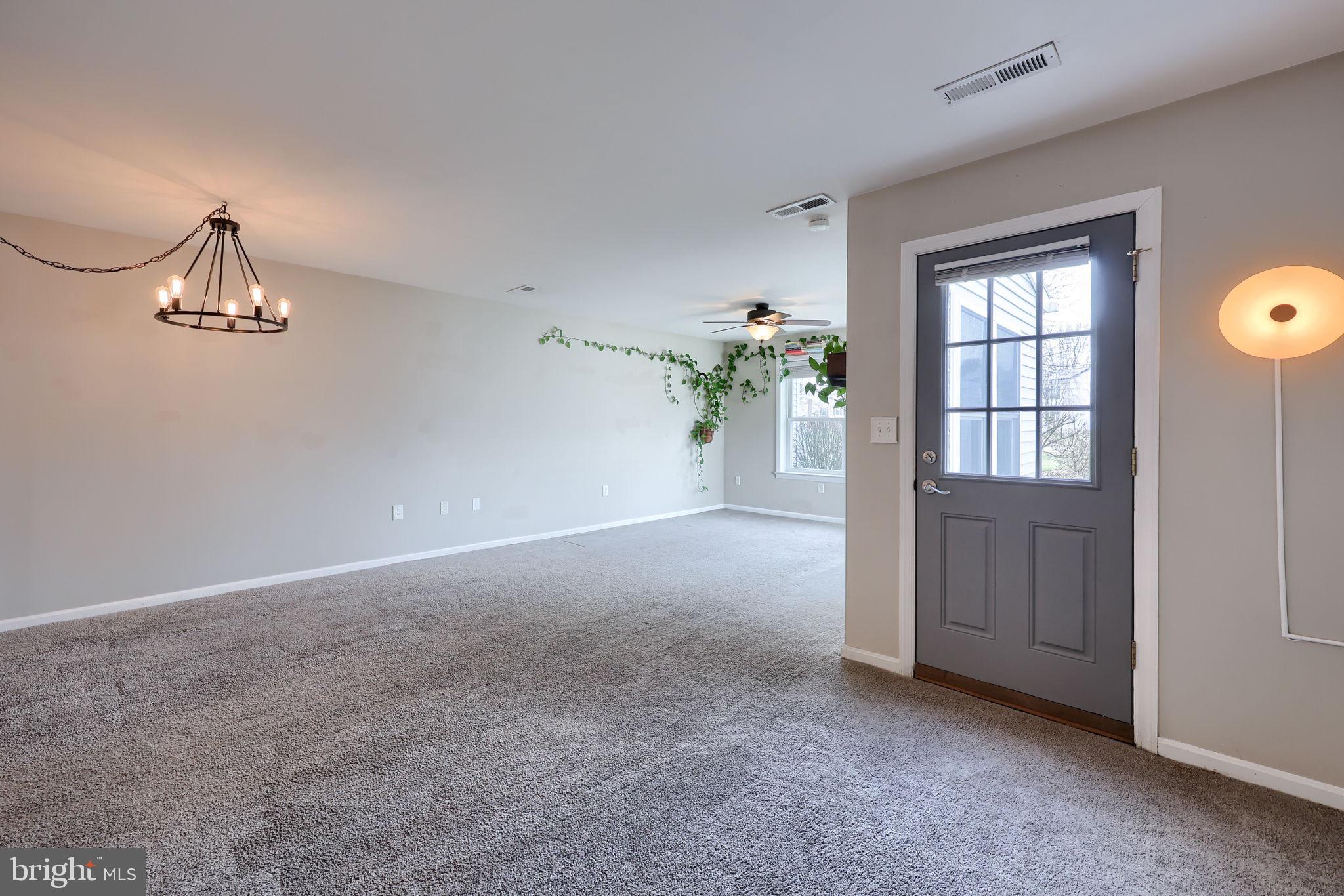 100 Pepperton Court Lititz, PA 17543 - Photo 9 of 43