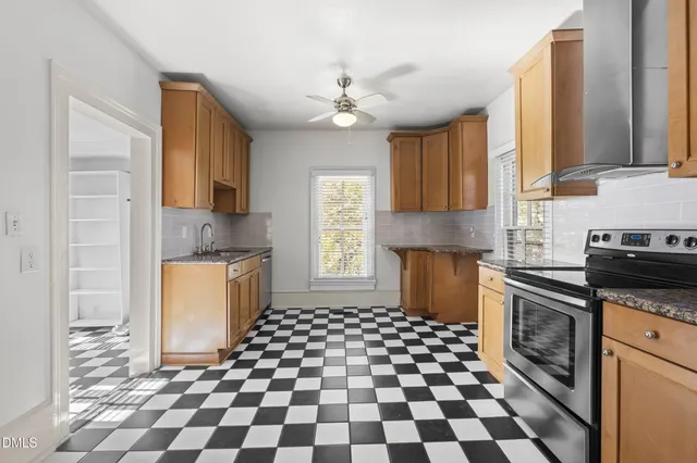 $975,000 | 527 North East Street, Raleigh, NC 27604