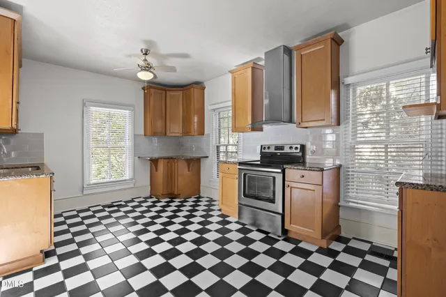 $975,000 | 527 North East Street, Raleigh, NC 27604