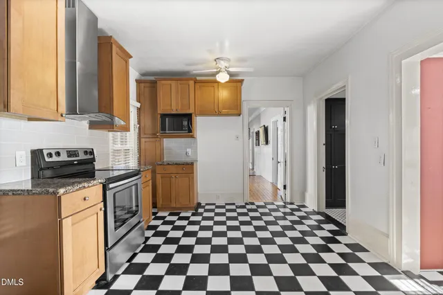 $975,000 | 527 North East Street, Raleigh, NC 27604