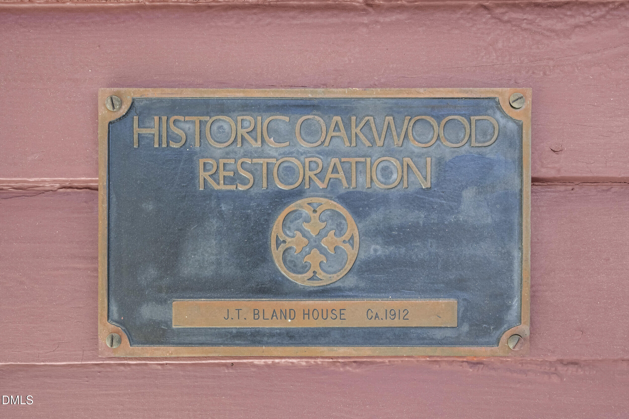 527 North East Street Raleigh, NC 27604 - Photo 4 of 46 a close up of a street sign