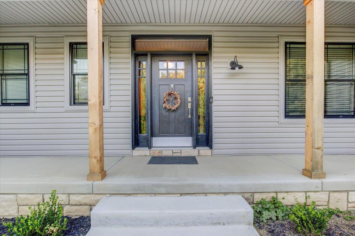 8558 Coonpath Road Northwest Carroll, OH 43112 - Photo 2 of 44 Custom Columns and Door
