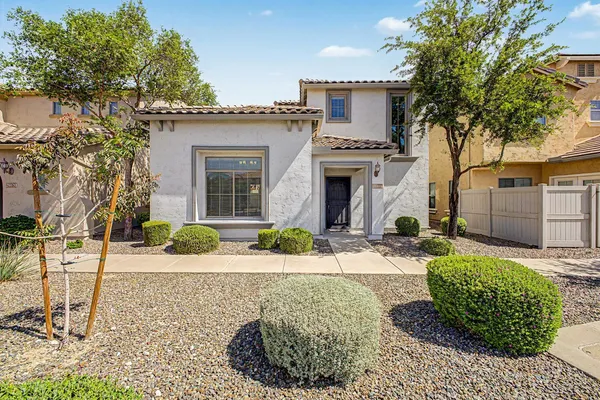 $1,900 | 26616 North Babbling Brook Drive, Phoenix, AZ 85083