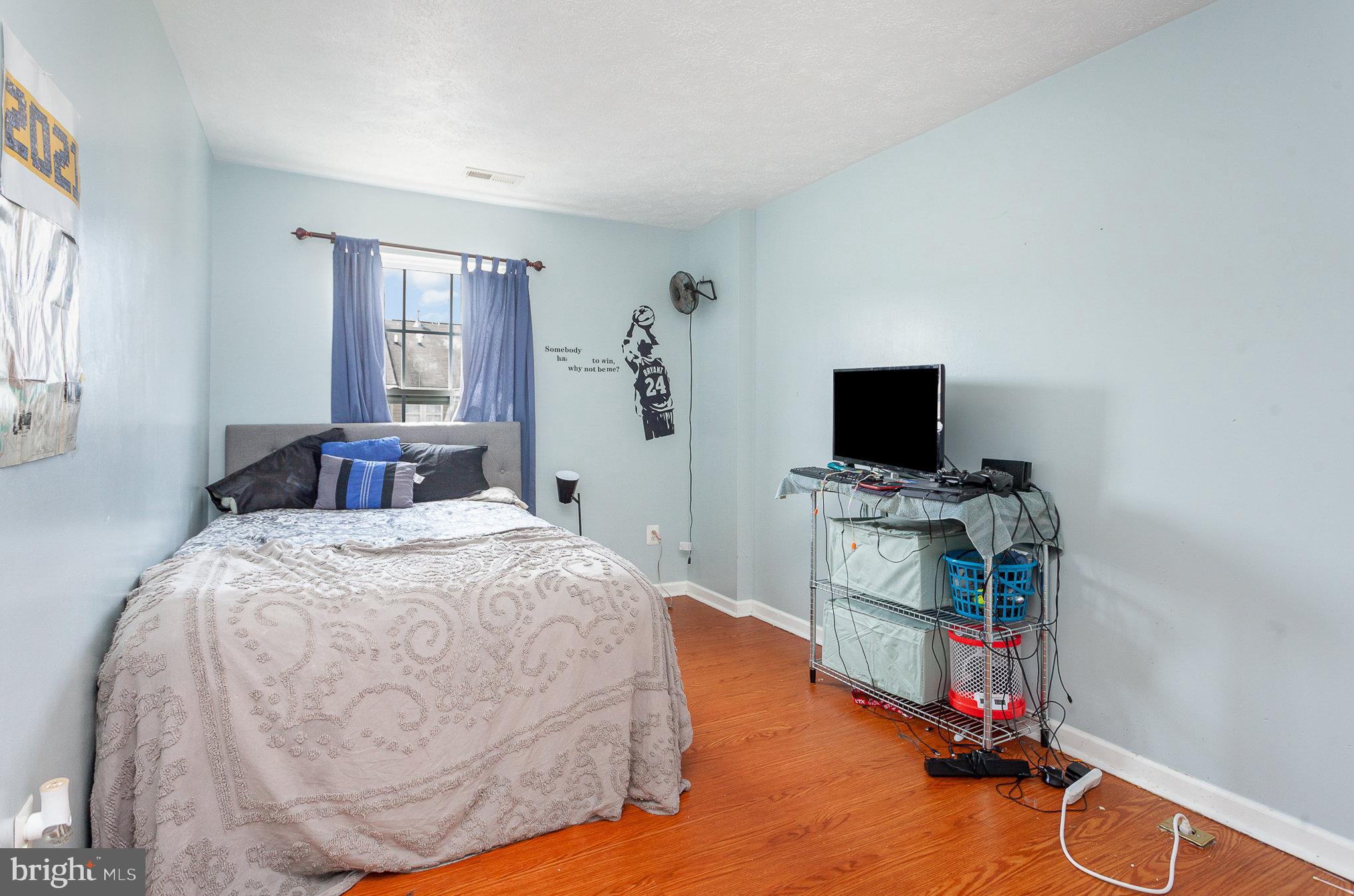 828 Lowe Road Middle River, MD 21220 - Photo 22 of 29 Upper Level 2 Bedroom 2