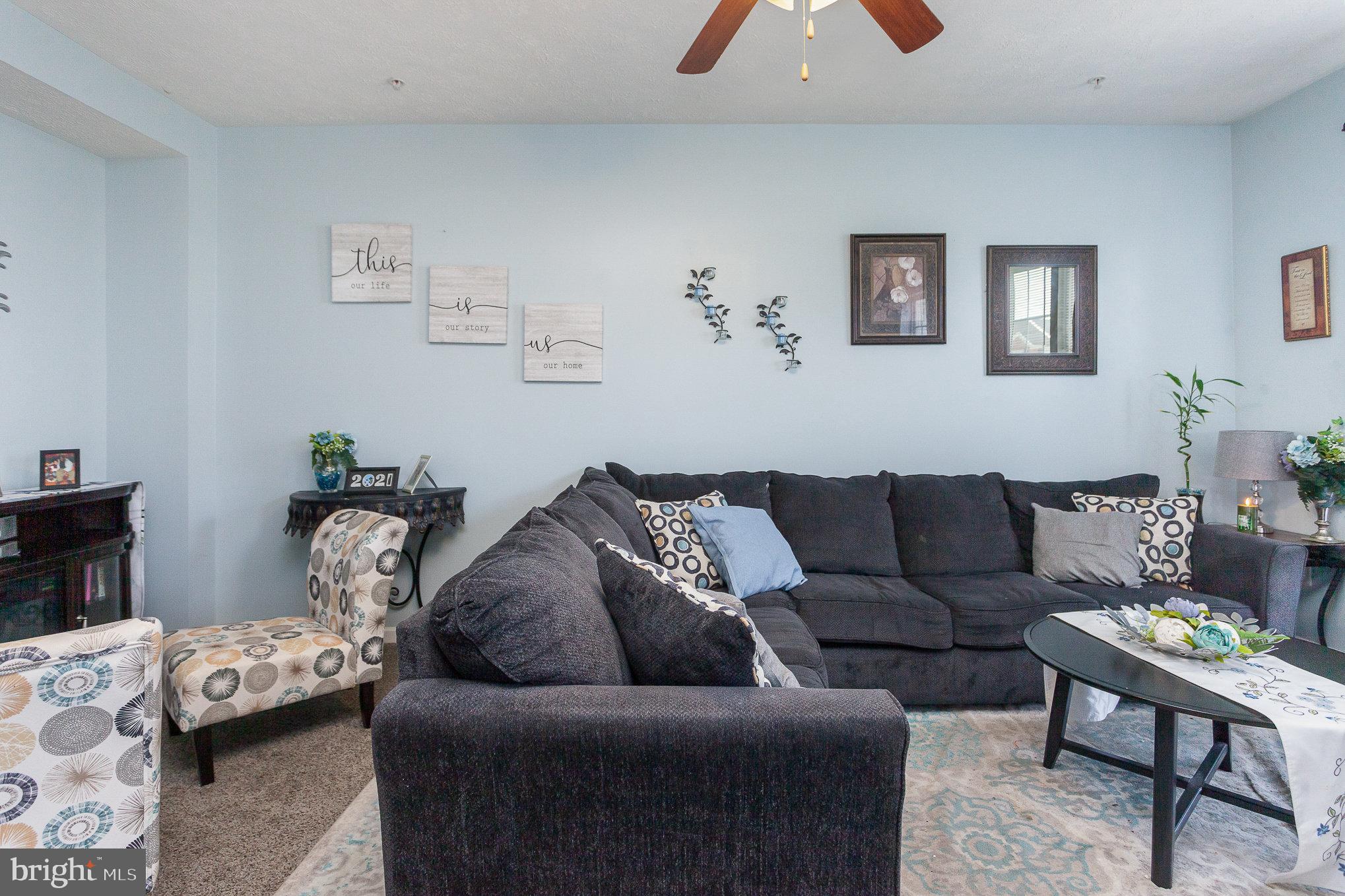 828 Lowe Road Middle River, MD 21220 - Photo 9 of 29 Spacious Living Room
