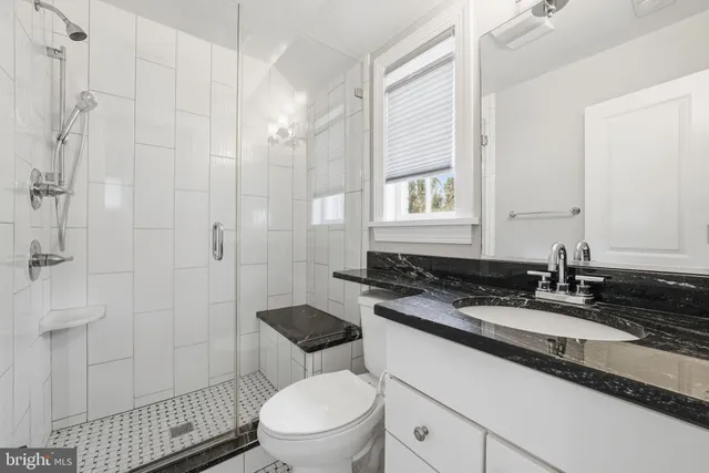 $4,000 | 2111 32nd Place Southeast, Washington, DC 20020