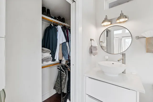 $3,800 | 1904 East 17th Street, Unit B, Austin, TX 78702