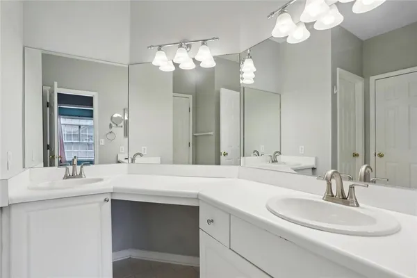 $2,350 | 206 Spring Heights Lane, Unit 206, Smyrna, GA 30080