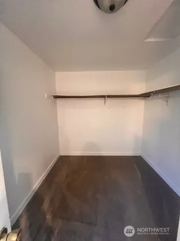 $2,200 | 251 East Lakeshore Drive, Allyn, WA 98524