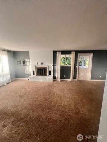 $2,200 | 251 East Lakeshore Drive, Allyn, WA 98524