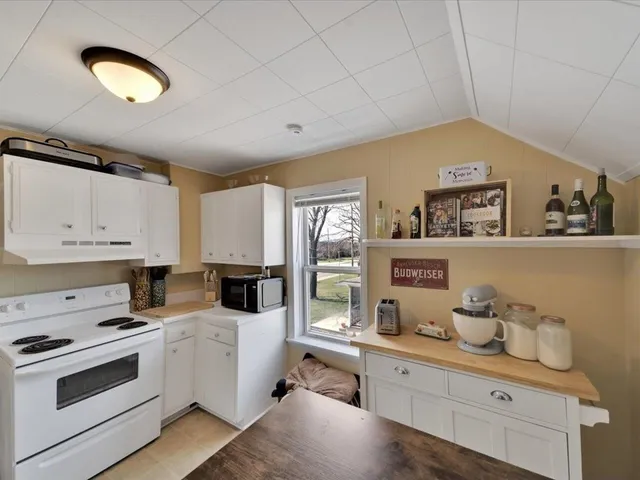 $630,000 | 64-66 Swift Street, South Burlington, VT 05403