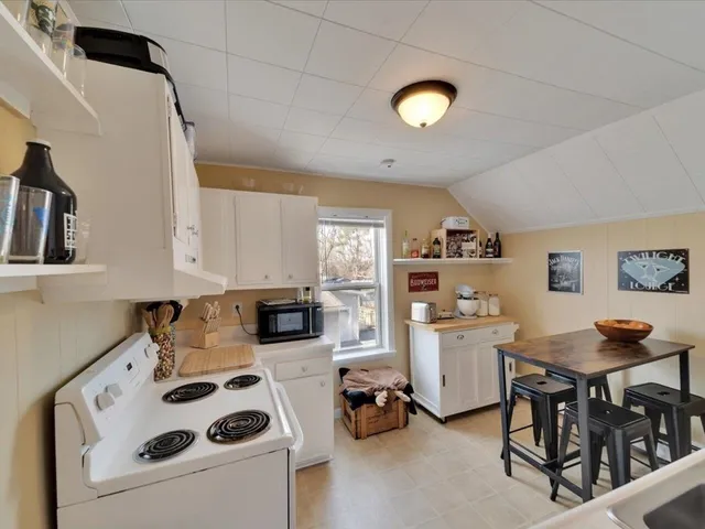 $630,000 | 64-66 Swift Street, South Burlington, VT 05403