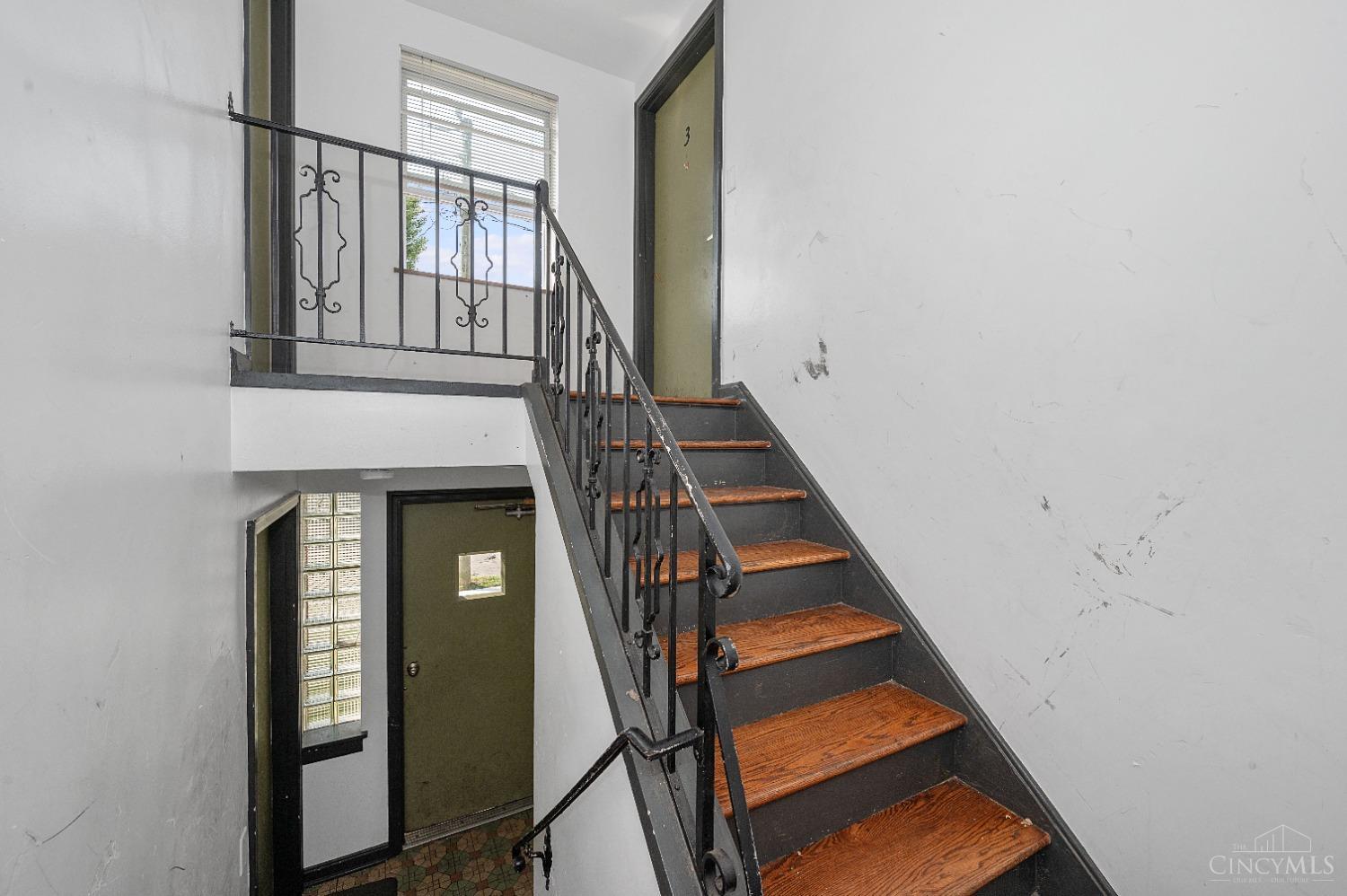 74 East Galbraith Road Cincinnati, OH 45216 - Photo 12 of 20 Gallery Image 12