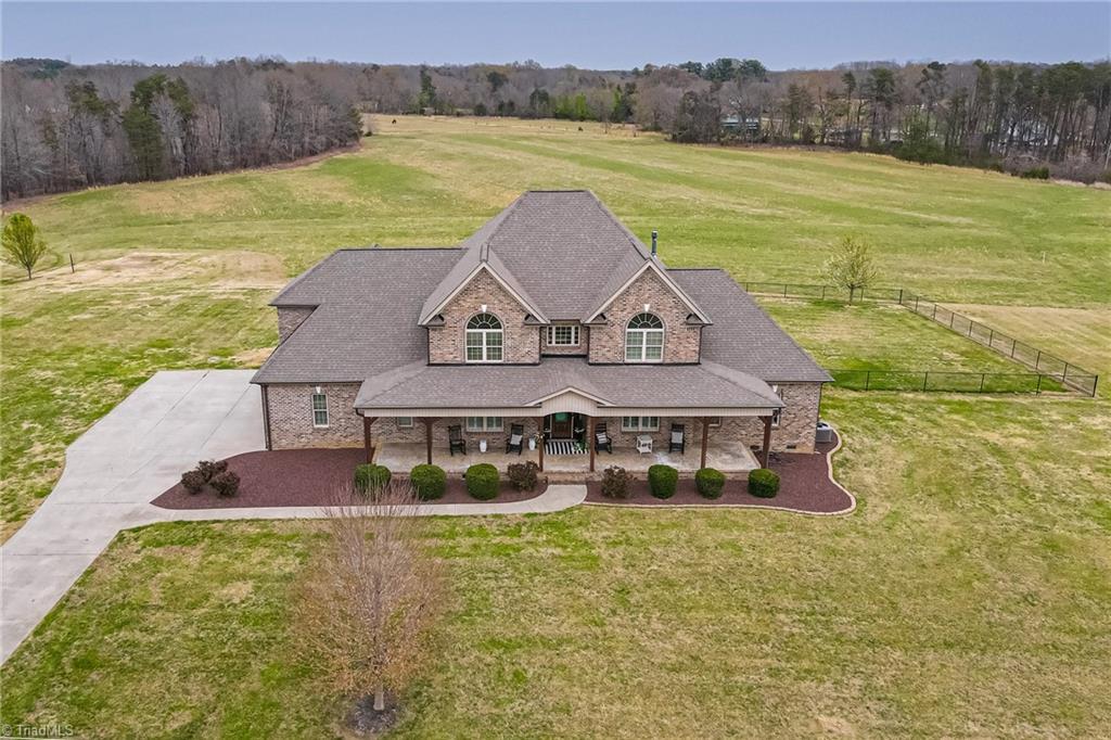 203 Bobcat Road Summerfield, NC 27358 - Photo 2 of 49