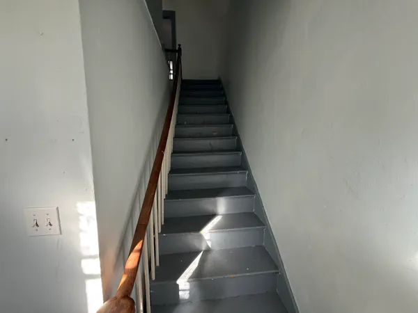 $1,450 | 44 Messer Street, Laconia, NH 03246