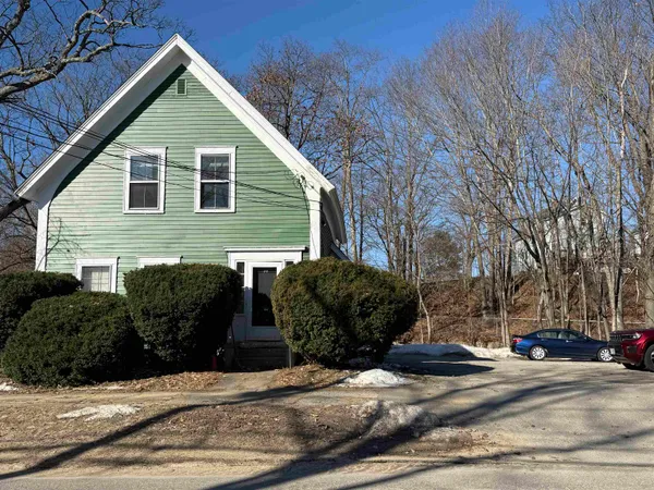 $1,450 | 44 Messer Street, Laconia, NH 03246