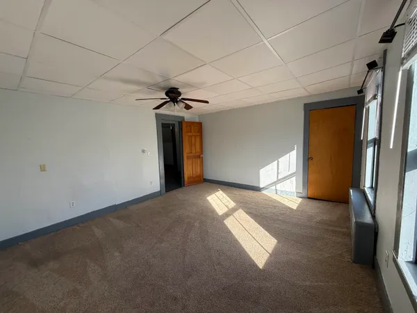 $1,450 | 44 Messer Street, Laconia, NH 03246